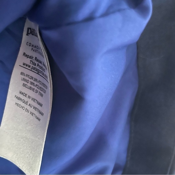 [s] Patagonia Deep Blue Outer Shell Lightly Lined Spring Rain Jacket - Picture 14 of 14